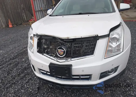 2015 Cadillac Srx Performance Collection z USA, uszkodzony, nr VIN 3GYFNFE3XFS516542